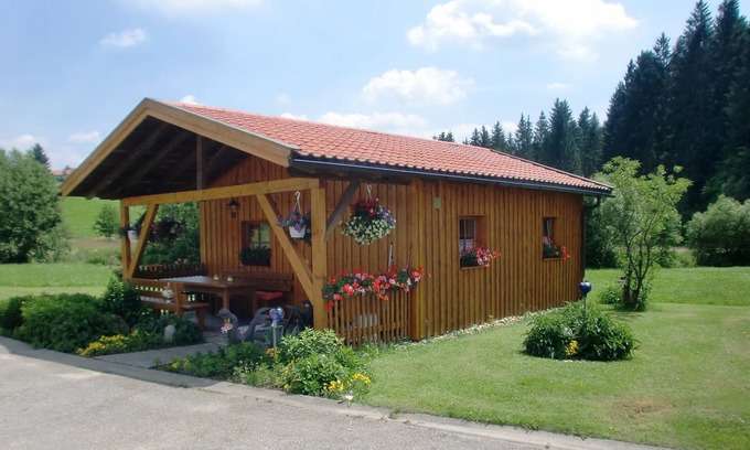 Roehrnbach House | Serene Cottage Escape in the Bavarian Forest – Pet Friendly