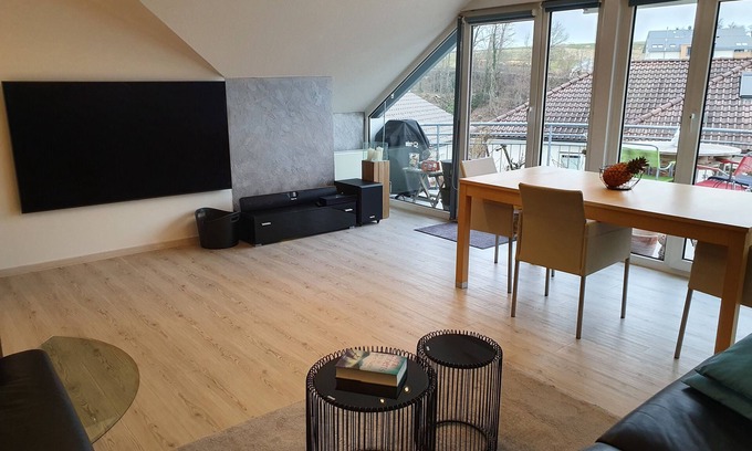 Bermatingen Apartment | Modern Apartment with Lake View & Guest Rated 9.8