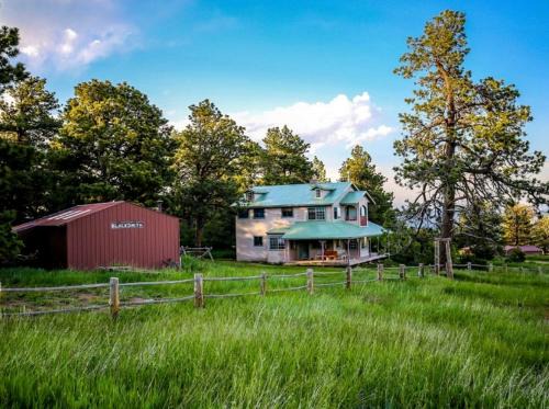 Westcliffe House | Idyllic Ranch Rental for Weddings and Events in Westcliffe, Colorado