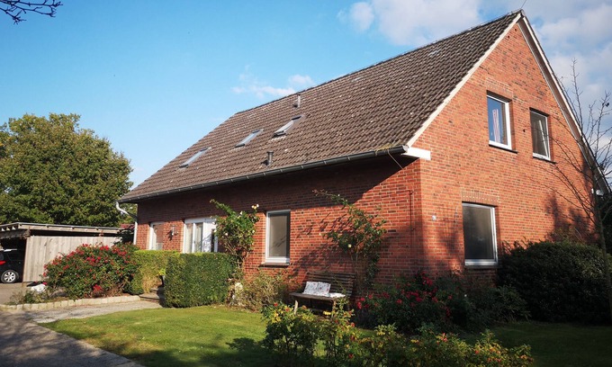 Wardenburg Apartment | Scenic Retreat: Guest Rated 9.8 with Ocean and Lake Views