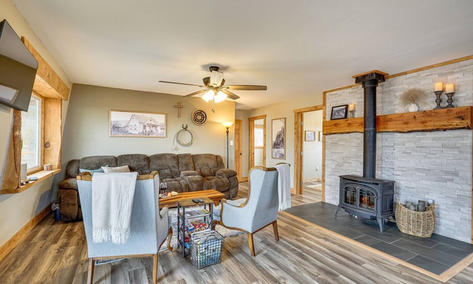 Beulah Cabin | Scenic Rye Cabin: Deck & Spa with Breathtaking Views