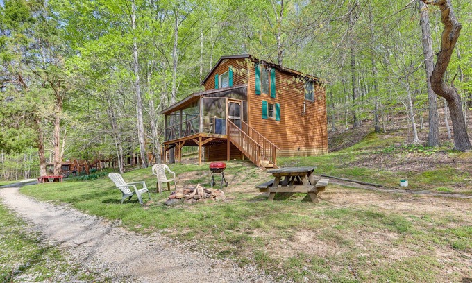Taswell Cabin | Inviting Southern Indiana Cabin Steps from Patoka Lake!