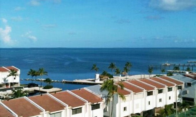 Islamorada Condo | Serene Tropical Escape with Pool and Bay Views