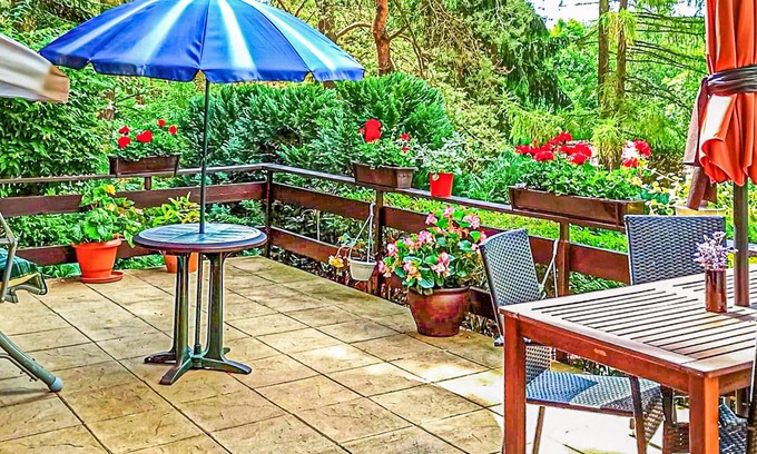 Stawiguda Apartment | Tranquil Apartment Retreat with Beautiful Garden & Spa