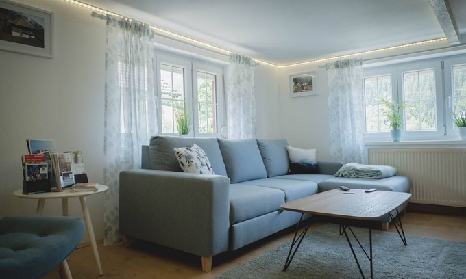 Elzach House | Idyllic Yach Vacation Home with Pool and Ocean View