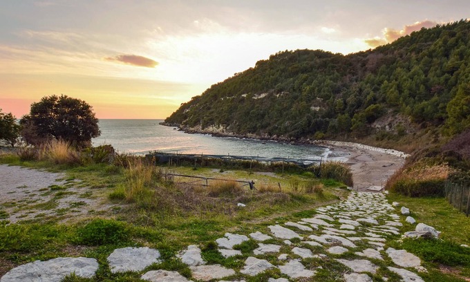 Baia Domizia House | Ideal Baia Domizia Vacation Home with Oceanfront Views