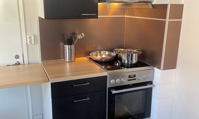 Vaasa Apartment | Idyllic wooden house apartment in the center Vaasa