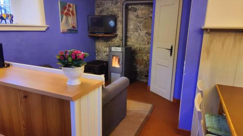 Langscheid House | Experience the Idyllische Alte Schmiede by Sorpesee Lake