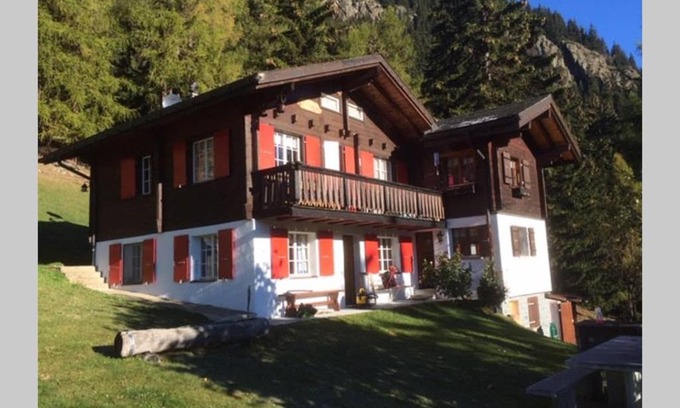 Bitsch Apartment | Charming Chalet in the Heart of Walliser Mountains