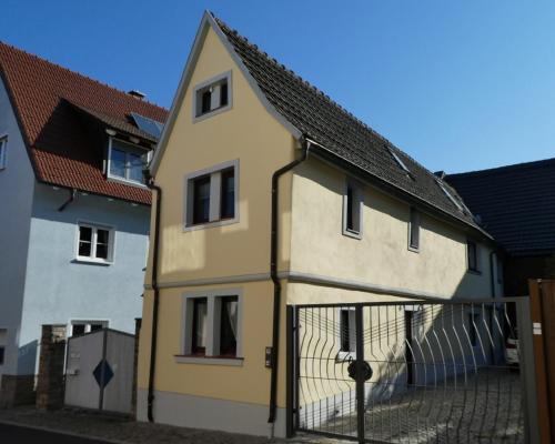 Zellingen House | Child-Friendly Retreat at IFAM - Ihr Ferienhaus am Main
