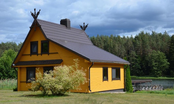 Utena county House | Relax at Ignalina Lux Villa with Private Beach Access