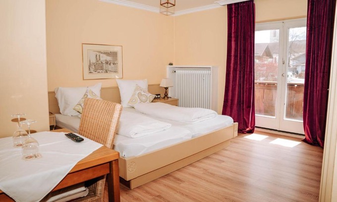 Amerang House | Pet-Friendly Retreat: Ihre Pension in Amerang Awaits