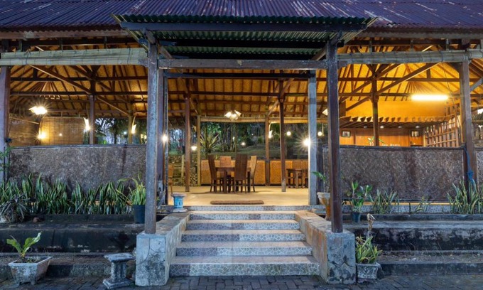 Banyuwangi Bed & Breakfast | Affordable Ijen Lodging with Breakfast Included