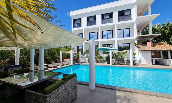 Antananarivo Hotel | Relax at Ikopa Hôtel Madagascar: Oceanfront Bliss Awaits