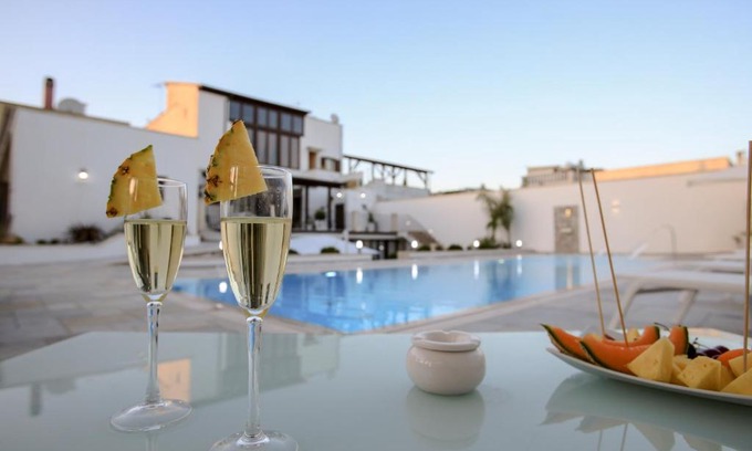 Tiggiano Bed & Breakfast | Relax at Il Baiocco: Pool, SPA & Pet-Friendly Retreat