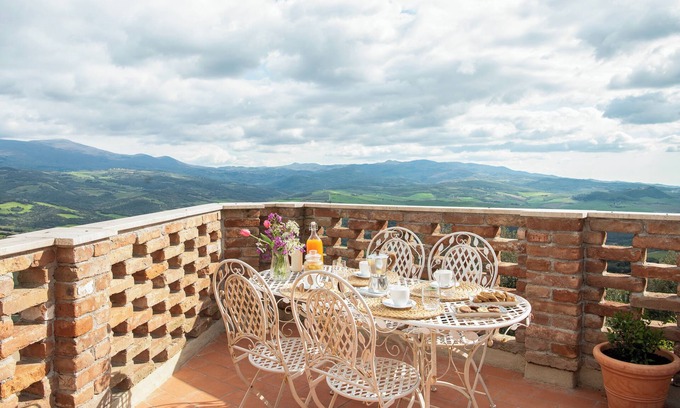 Montalcino House | Experience Il Borghetto: Elba's Rooftop Terrace Escape