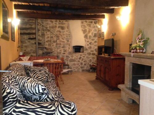 Scapoli Apartment | Family-Friendly Retreat at Il Borgo 28 with Pet Amenities