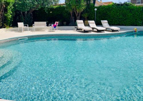 San Corrado di Fuori House | Guest Rated 9.8: Il Calesse Casa Vacanza with Ocean Views