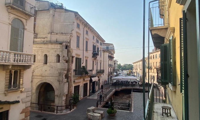 Citta Antica House | Inviting IL CARDO - Family-Friendly Royal Welcome Awaits