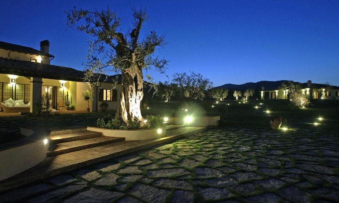 Capalbio House | Relax at Il Casale degli Olivi with Ocean Views & Spa