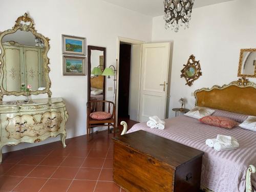 Santa Maria del Giudice House | Inviting Il Casale di Giova: Oceanfront Tuscan Retreat