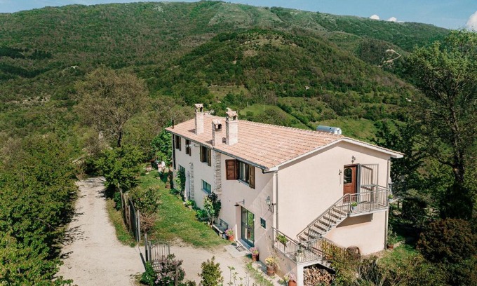 Stipes House | Experience Il Casale: A 4-Star Retreat Near Lago Turano