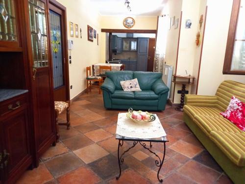 Gualdo Tadino House | Exceptional Stay at Il Castellare: Family & Accessible Amenities