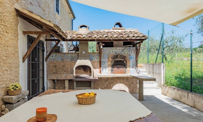 Fossacesia Villa | Experience Il Fico nel Pozzo - Pet-Friendly Retreat in Abruzzo
