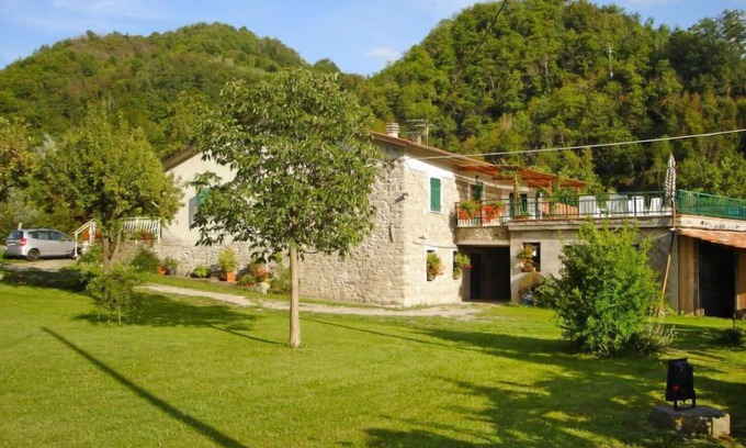 Codiponte House | Pet-Friendly Il Frantoio with Spa & Family Amenities