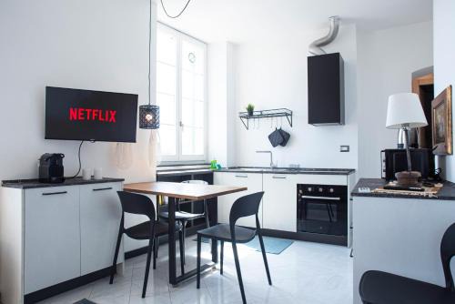 Pre Apartment | Il Galeone Hideout dove il Mare incontra la Città