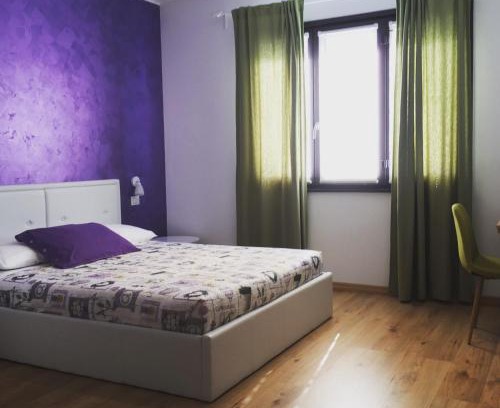 Arona Bed & Breakfast | Guest-Favorite Il Gatto Stanco B&B with Breakfast Included