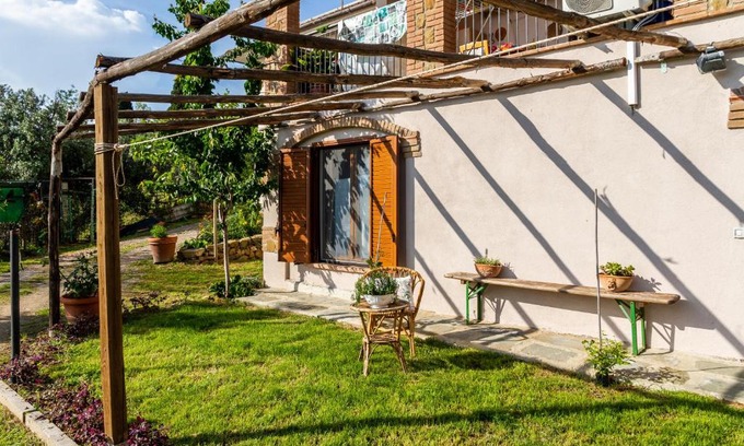 Magliano in Toscana Apartment | Experience Il Gheppio: 10/10 Rated, Pet-Friendly Retreat