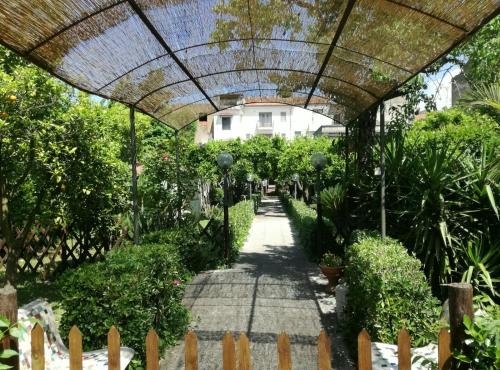 San Marco Evangelista House | Discover Il Giardino degli Agrumi: Pet-Friendly Getaway