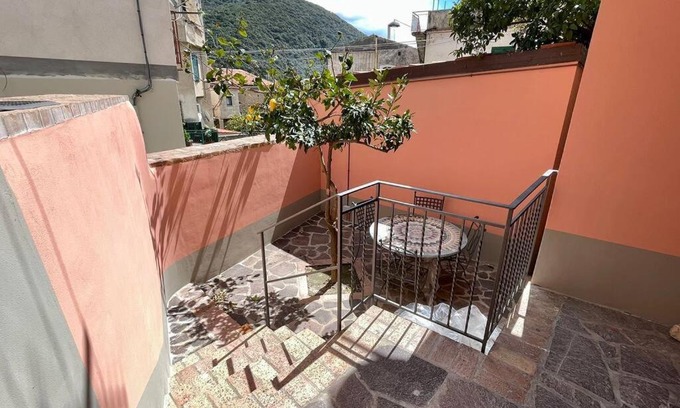 Marina di Pisciotta Apartment | Discover Il Giardino degli Aranci: Family-Friendly Retreat