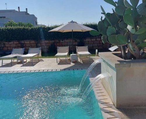 Uggiano la Chiesa Bed & Breakfast | Pet-Friendly Retreat at Il Giardino Del Tiglio - Rated 9.4/10