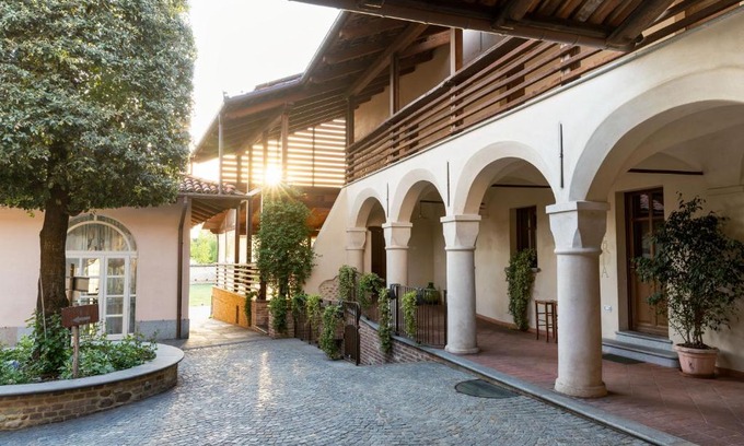 Cherasco Bed & Breakfast | Discover Il Giardino di Ghilot: Family-Friendly Retreat