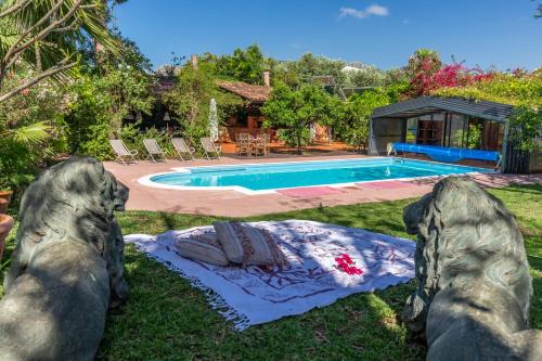 Cardillo Villa | Relax at Il Giardino di Michela: Family-Friendly Getaway