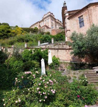 Guarene Apartment | Discover Il Giardino di Olivia: Guest Rated 9.4, Family-Friendly