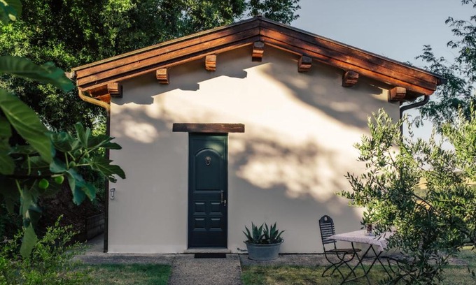 SantʼIppolito Ski Chalet | Relax at Il Girasole: Family-Friendly Oceanfront Retreat
