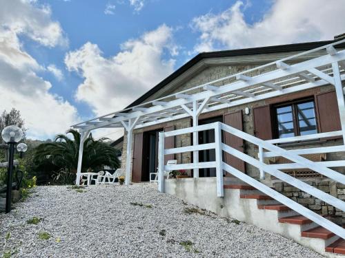 Pioppi Apartment | Pet-Friendly Il Melograno Appartamenti with Family Amenities