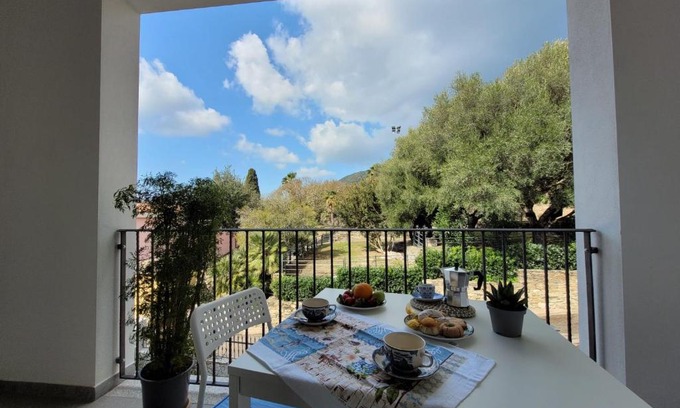 Teulada House | Top-Rated Il Melograno Casa Vacanze: Family-Friendly Retreat