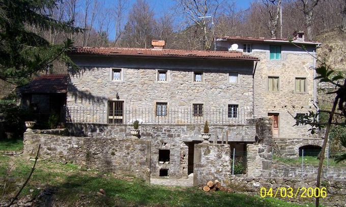 Casoli House | Pet-Friendly Retreat at Il Molino - 4 Star Comfort Awaits
