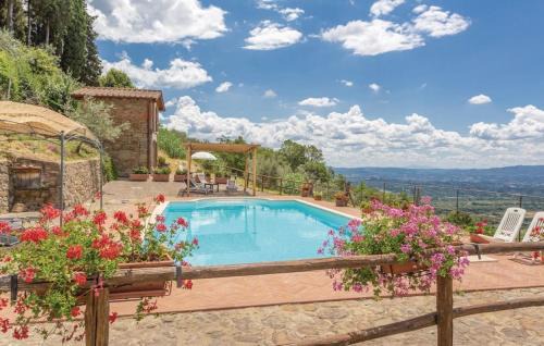 Loro Ciuffenna House | Relax at Il Moraiolo: Spa, Ocean Views & Hot Tub Bliss