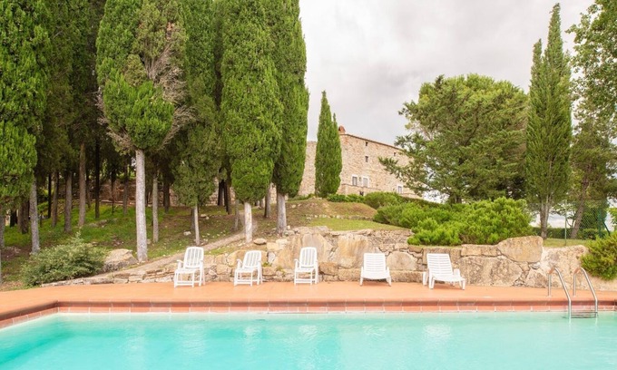 Gaiole in Chianti Villa | Relax at Il Nibbio in Scenic Gaiole, Chianti Tuscany