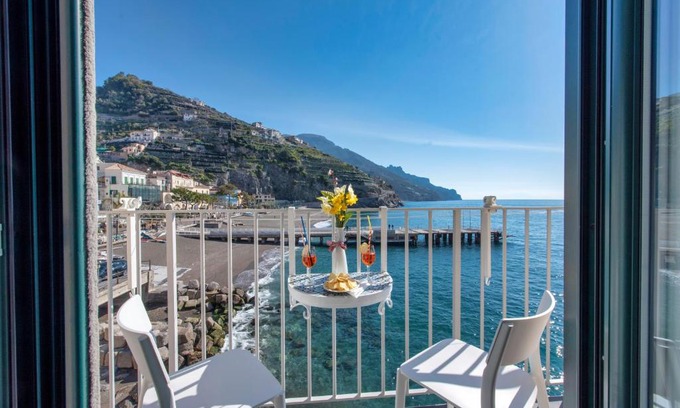 Minori Apartment | Oceanfront Retreat at IL Nido Del Gabbiano - Rated 9.7/10