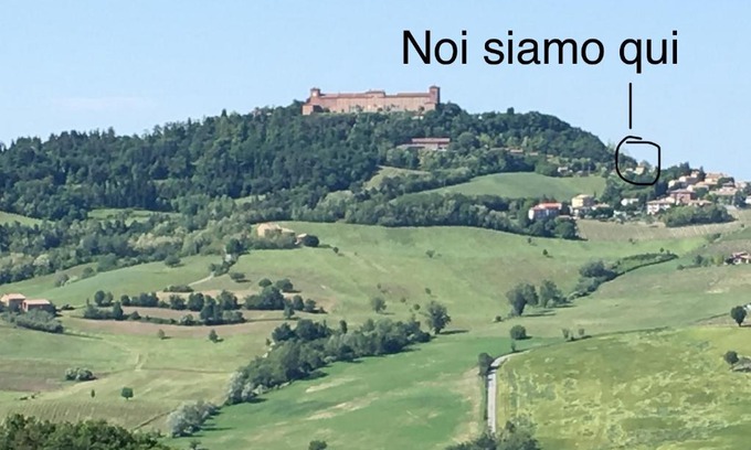 Castello House | Cozy IL NIDO DELLA POIANA: Family-Friendly B&B with Breakfast