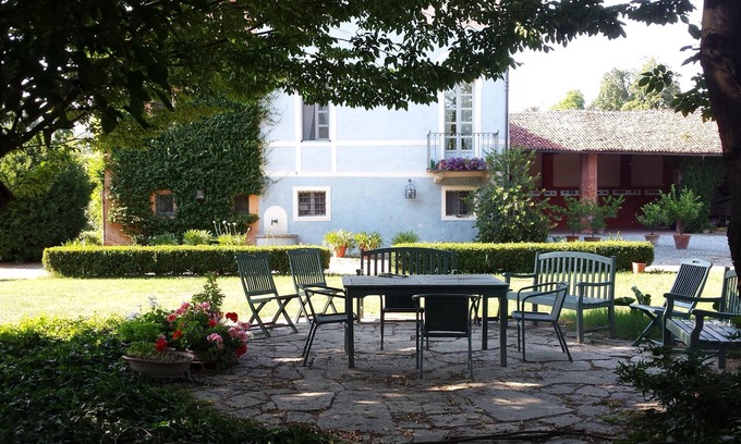 Savigliano Villa | Experience Il Palazzo: Tennis, Pool & Ocean Views Await