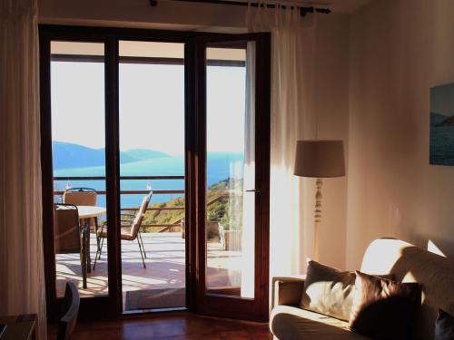 Aer Apartment | Pet-Friendly Retreat at Il Patio - Rated 10/10 by Guests