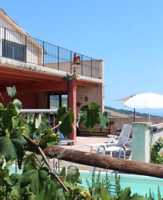 Monterubbiano Bed & Breakfast | Stunning Il Piccolo Carro Apartments with Ocean Views