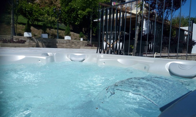 Tavoleto Bed & Breakfast | Discover Il Poggetto di Merli: 9.8 Rated with Spa & Pool